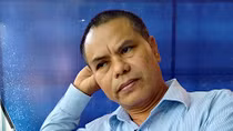 Người nặng lòng với quá khứ