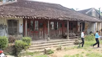 Châu Hương Viên cần được quan tâm trùng tu