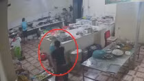 Truy bắt đối tượng tạt axit vào nữ phụ bếp