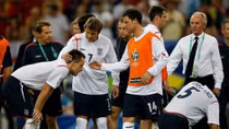 Những cô vợ showbiz đã "tàn phá" World Cup 2006 của đội tuyển Anh ra sao?