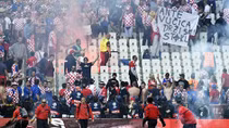 Croatia nhận án phạt từ UEFA