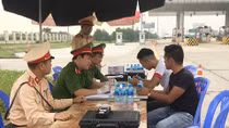 Tăng cường phòng ngừa, ngăn chặn các hành vi chống đối lực lượng CSGT