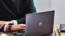 Microsoft dừng hợp tác mảng Windows với Huawei