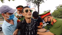 Mang ma túy, dao nhọn, con nghiện nhiều tiền án bị 141 tóm gọn