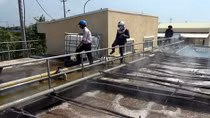 Người dân khốn khổ vì nguồn nước thải từ Khu công nghiệp