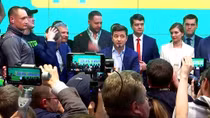 Tân Tổng thống Volodymyr Zelensky: Nghệ sĩ hài có giúp dân tộc lạc quan?