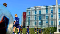 Giữa mùa COVID, Barca tìm đường “thoát thân”