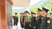 BTL Cảnh vệ tổ chức về nguồn tại Tuyên Quang và Thái Nguyên
