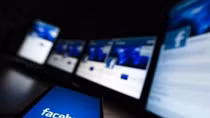 Vận đen vẫn đeo bám Facebook với sự cố lộ ảnh người dùng