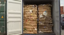 Loay hoay xử lý hàng ngàn container hàng phế liệu "vô chủ"