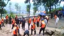 Lực lượng CAND chủ động ứng phó với mưa lũ, sạt lở đất