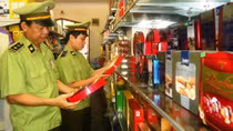 Tăng cường kiểm soát hàng giả cho thị trường Tết