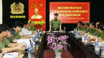 Lực lượng Công an phải động viên, sát cánh chia sẻ những khó khăn với nhân dân