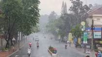 Hà Nội cuối tuần có mưa giông