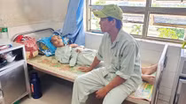 Thông tin thêm về vụ cụ ông bị người thân chém 17 nhát ở đầu và mặt
