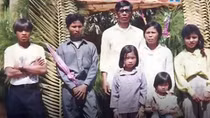 Tình mẫu tử thiêng liêng của người mẹ nuôi 9 đứa trẻ bị bỏ rơi