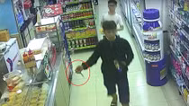 Nỗi lo từ những vụ cướp tại cửa hàng tiện lợi mở cửa qua đêm