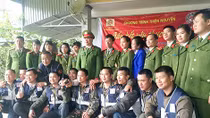 Việc thiện nguyện trên những cung đường "phượt"