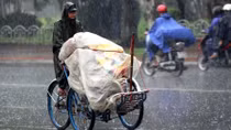 Bắc Bộ mưa giông, trời trở lạnh