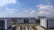 Năm học mới ở trường Đại học có trụ sở đạt chuẩn quốc tế