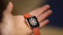 Apple vướng kiện tụng vì cảm biến nhịp tim trên Apple Watch