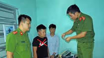 Bắt đối tượng tàng trữ ma túy