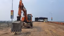 Vì sao mặt cầu Thăng Long “sửa suốt vẫn hỏng”?
