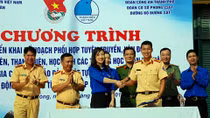 Phối hợp tuyên truyền pháp luật về an toàn giao thông cho học sinh