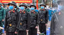 Tân binh Hà Nội lên đường nhập ngũ