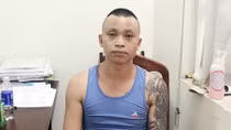  Bắt giữ đối tượng vượt chốt kiểm dịch ,tấn công lực lượng chức năng
