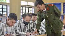 Nặng tình con chữ ở Hồng Ca