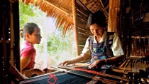 Đường về bản người Mạ