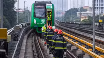 Diễn tập chữa cháy tàu và nhà ga đường sắt trên cao 