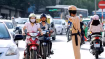 Đẩy mạnh thu phạt vi phạm giao thông, nộp lệ phí trước bạ qua mạng 