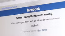 Nửa đêm, Facebook sập hệ thống trên diện rộng