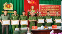 Trao thưởng các lực lượng truy bắt nhanh hung thủ giết 2 người