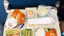 Vietnam Airlines phục vụ suất ăn nhẹ kiểu mới trên các chuyến bay