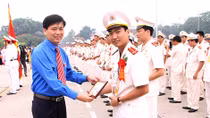 Người cán bộ Công an trẻ được tặng nhiều danh hiệu và giải thưởng