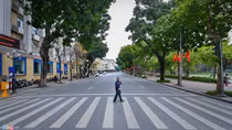 Chỉ ngồi yên đã là yêu nước