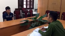 Phá két trộm 20 cây vàng mua ô tô