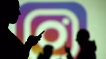 Instagram tự kích hoạt camera điện thoại