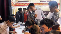 Méo mặt vì khủng hoảng "thừa" giáo viên