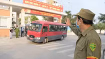 Tất cả học sinh Tiểu học Xuân Phương được về nhà ăn Tết