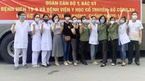 Xúc động hình ảnh y, bác sĩ CAND xuất quân chi viện Bắc Giang