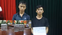 Bắt 3 đối tượng trong đường dây vận chuyển 14 bánh heroin