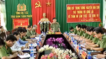 Thứ trưởng Nguyễn Văn Sơn kiểm tra công tác tại Trại giam Xuân Phước và Công an Phú Yên