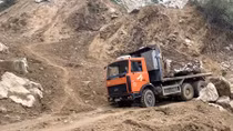 Môi trường Suối Giàng ô nhiễm vì khai thác đá cảnh