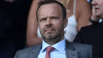 Ed Woodward phá hủy một đế chế bóng đá như thế nào?