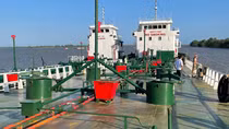 Bắt thêm 3 đối tượng, thu giữ thêm 2 tàu thủy trong đường dây buôn lậu xăng giả 