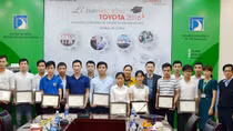 Trao tặng 115 học bổng cho sinh viên xuất sắc của 15 trường đại học